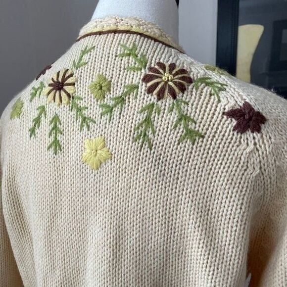 Vintage 50s Hand Fashioned Hand Loomed 100% Virgin Wool Button Cardigan M - Picture 8 of 11